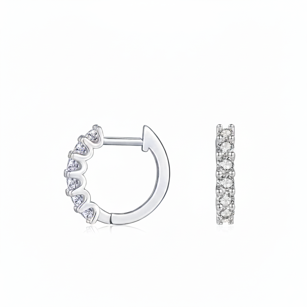 Boucles d’Oreilles Créoles Pavées en Moissanite – Argent Massif