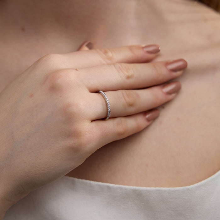 Bague Alliance Pavée en Moissanite – Argent Massif