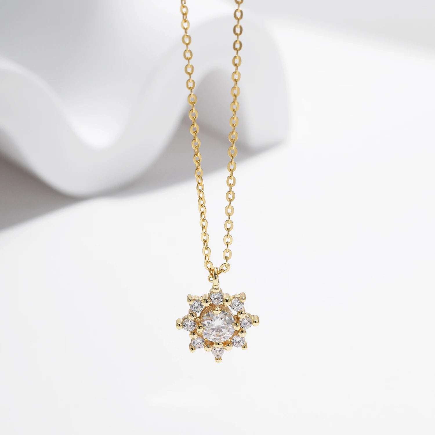 Collier Éclat Floral en Argent Massif & Moissanite